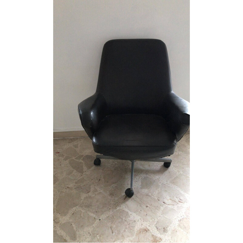 Fauteuil vintage par Giulio Moscatelli pour Forma Nova - 1970