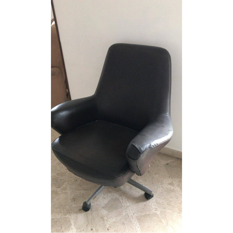 Fauteuil vintage par Giulio Moscatelli pour Forma Nova - 1970