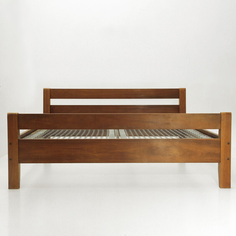 Italian vintage Wooden bed By Bernini - 1960s