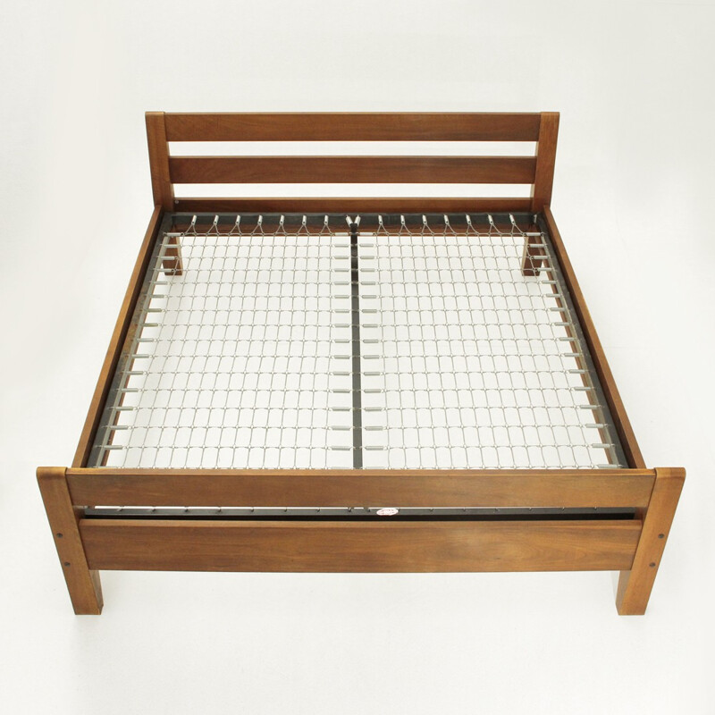 Italian vintage Wooden bed By Bernini - 1960s