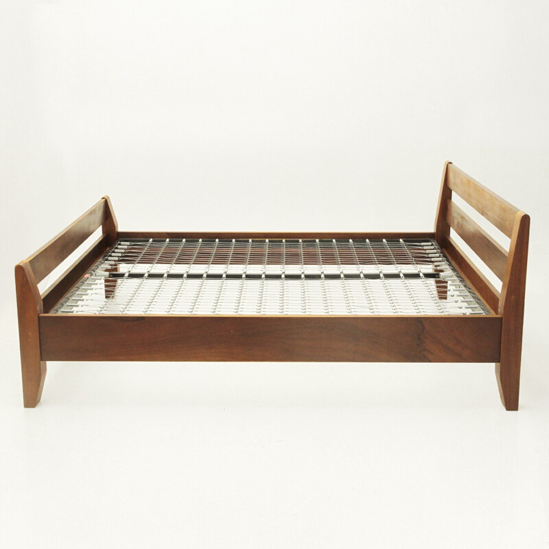 Italian vintage Wooden bed By Bernini - 1960s