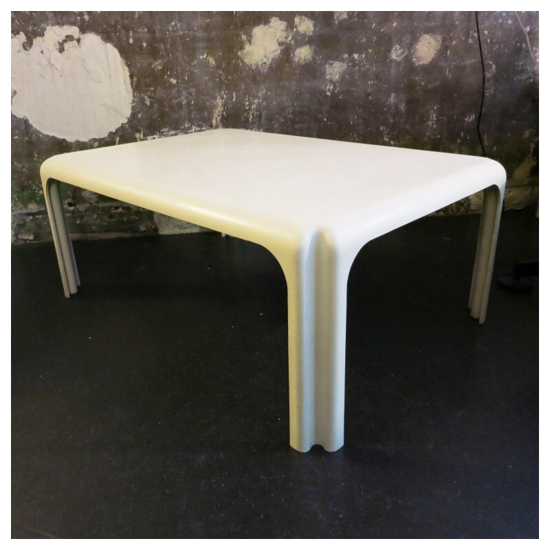 Coffee table Arcadia, V.MAGISTRETTI - 1970s
