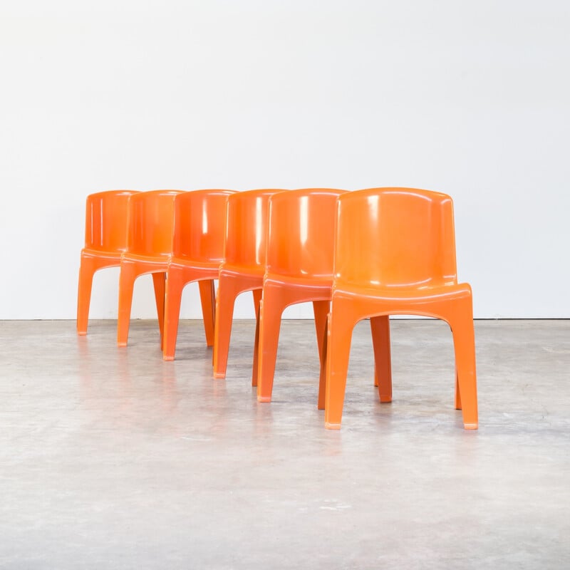 Suite de 6 chaises à repas empilables par Gilac Design - 1970