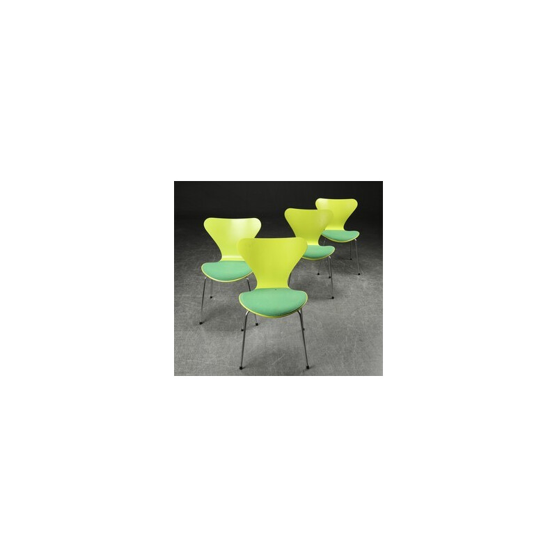 Suite de 4 Chaises vintage par Arne Jacobsen - 1960