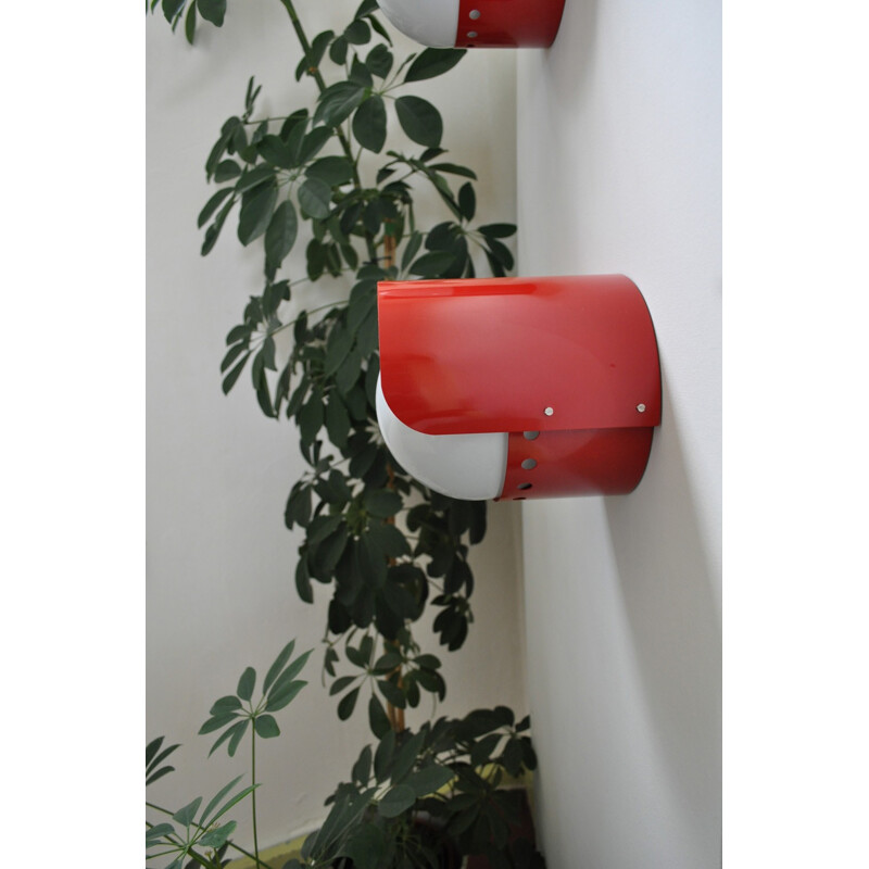 Vintage pair of red wall lamps by Peter Hvidt & Orla Mølgaard-Nielsen for Fog & Morup - 1970s