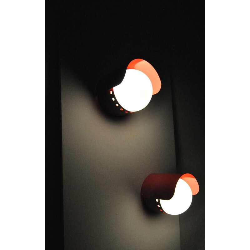 Vintage pair of red wall lamps by Peter Hvidt & Orla Mølgaard-Nielsen for Fog & Morup - 1970s