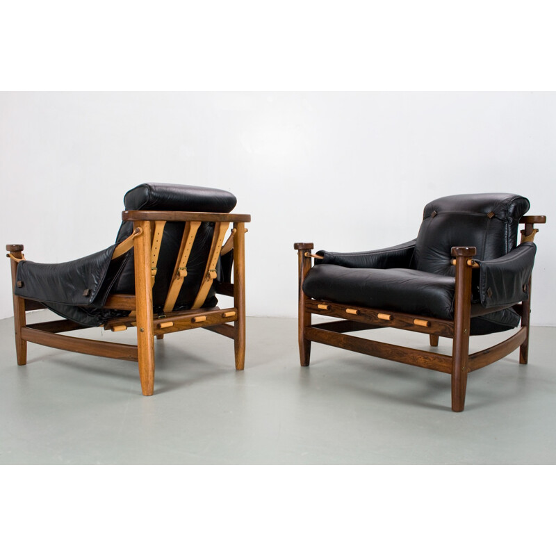 Paire de fauteuil lounge en cuir et palissandre vintage par Jean Gillon pour Wood Art Brazil - 1960