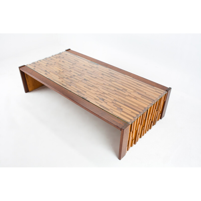 Grande table basse brutaliste en palissandre vintage par Percival Lafer - 1960