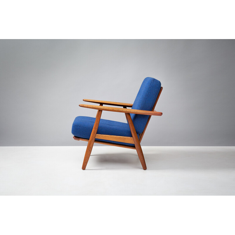 Fauteuil GE-240 "Cigare" vintage par Hans J. Wegner pour Getama - 1950