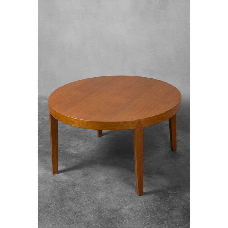 Vintage round teak coffee table by Severin Hansen for Haslev Møbelsnedkeri, 1960