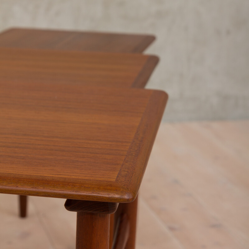 Set of 3 vintage scandinavian nesting tables - 1960s