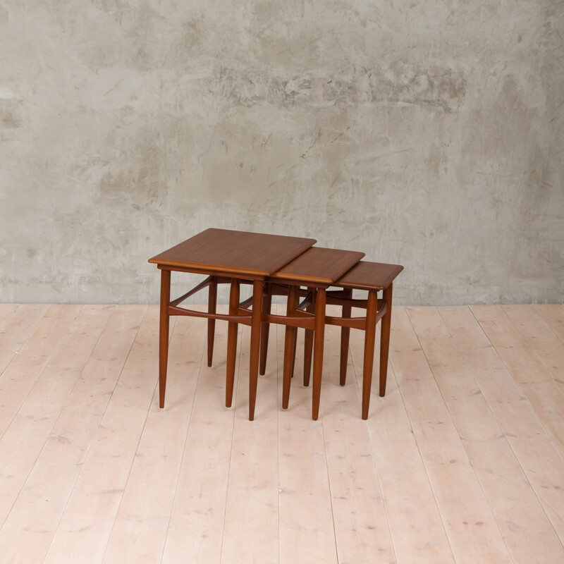 Suite de 3 tables gigognes scandinaves vintage - 1960