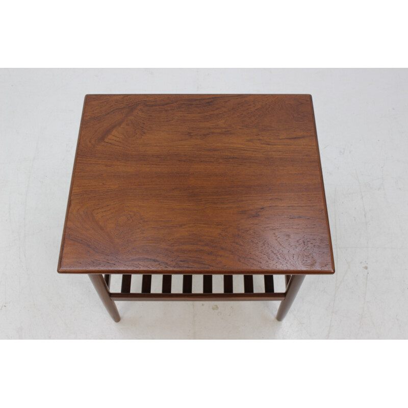 Vintage Danish side table in teak - 1960s