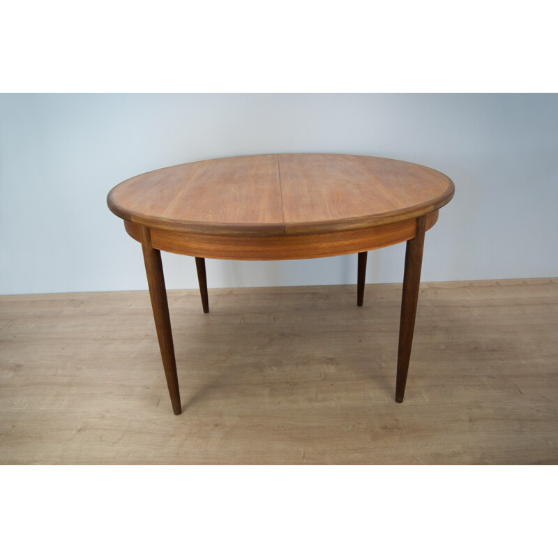 Vintage Oval Extendable Teak Dining Table by G-Plan - 1960s