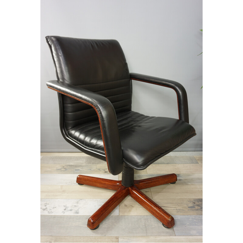 Vintage swivel office chair in wood and leather - 1960s