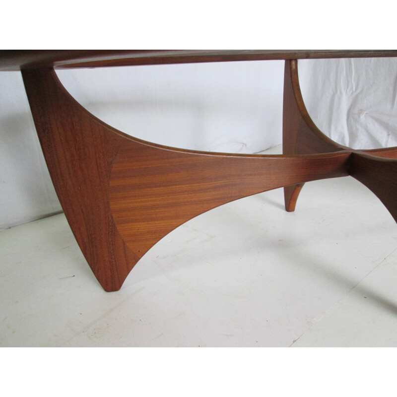 Table basse ovale Astro vintage en teck - 1960