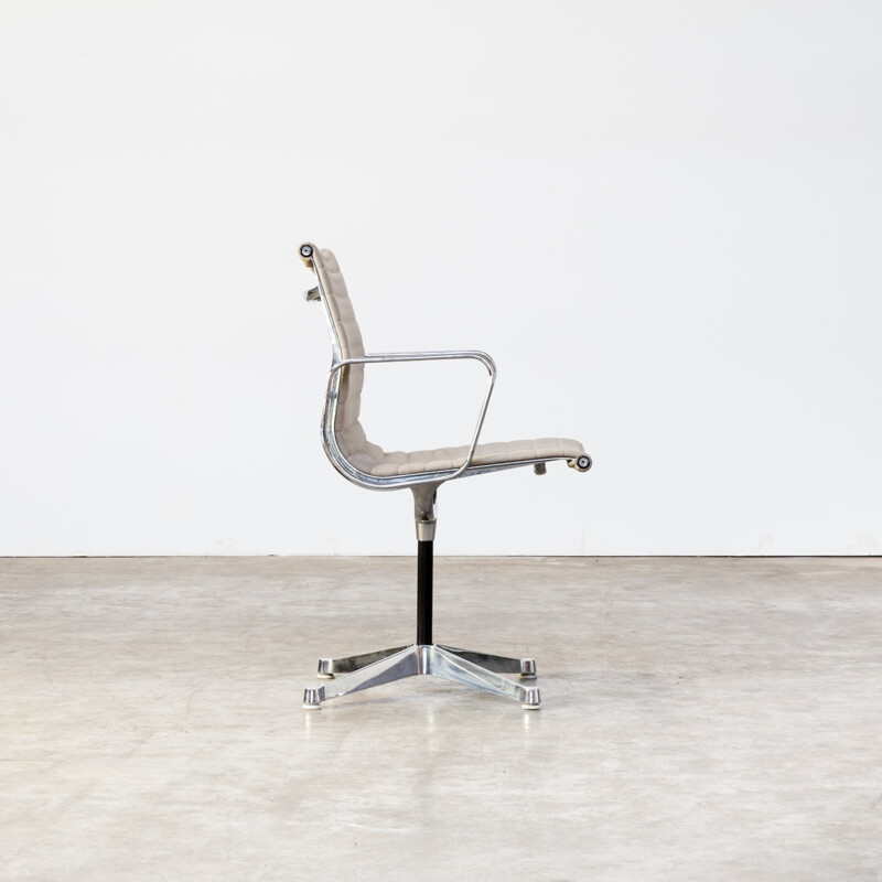 Suite de 4 fauteuils vintage EA108 de Ray & Charles Eames pour Herman Miller - 1950