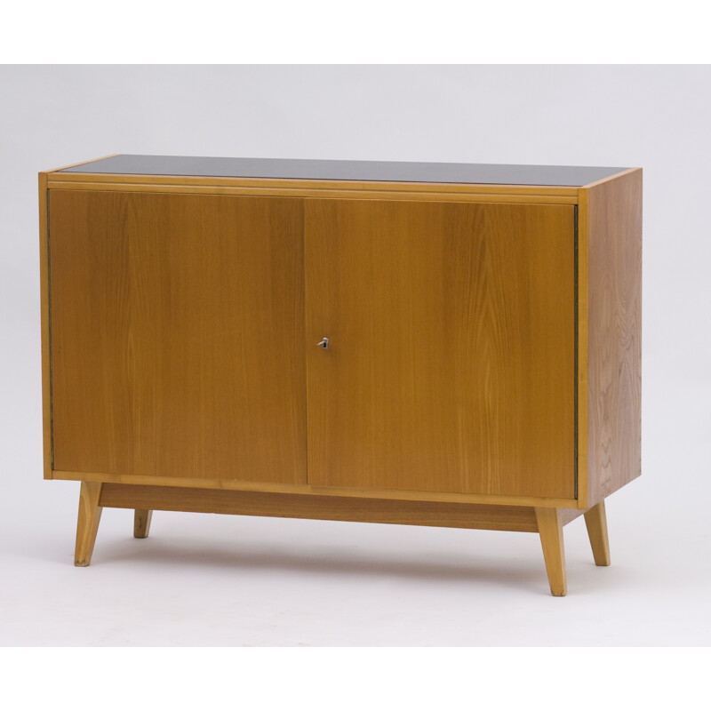 Buffet vintage en opaxit et bois par Lišovský Nábytek - 1960