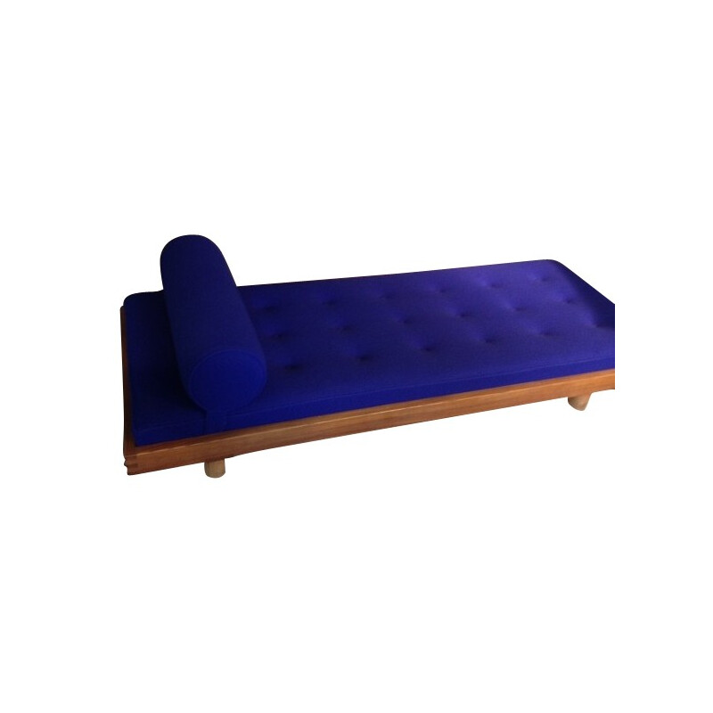Daybed in solid oakwood and blue wool, Pierre CHAPO - 1950s