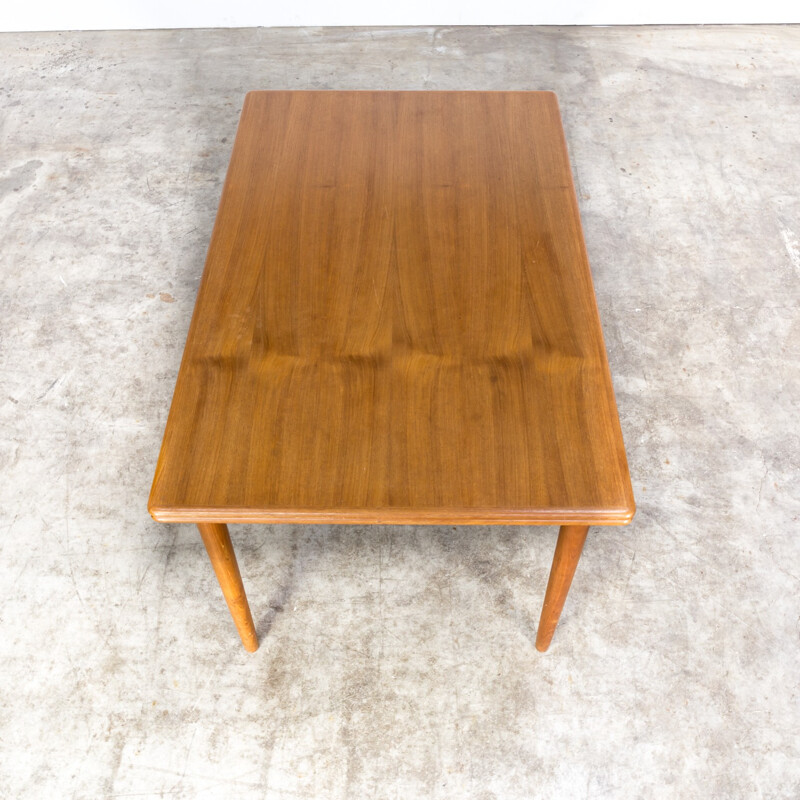 Vintage Teak extendable dining room table - 1960s