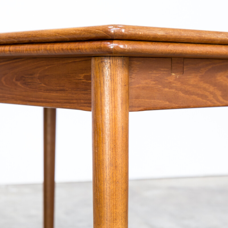 Vintage Teak extendable dining room table - 1960s