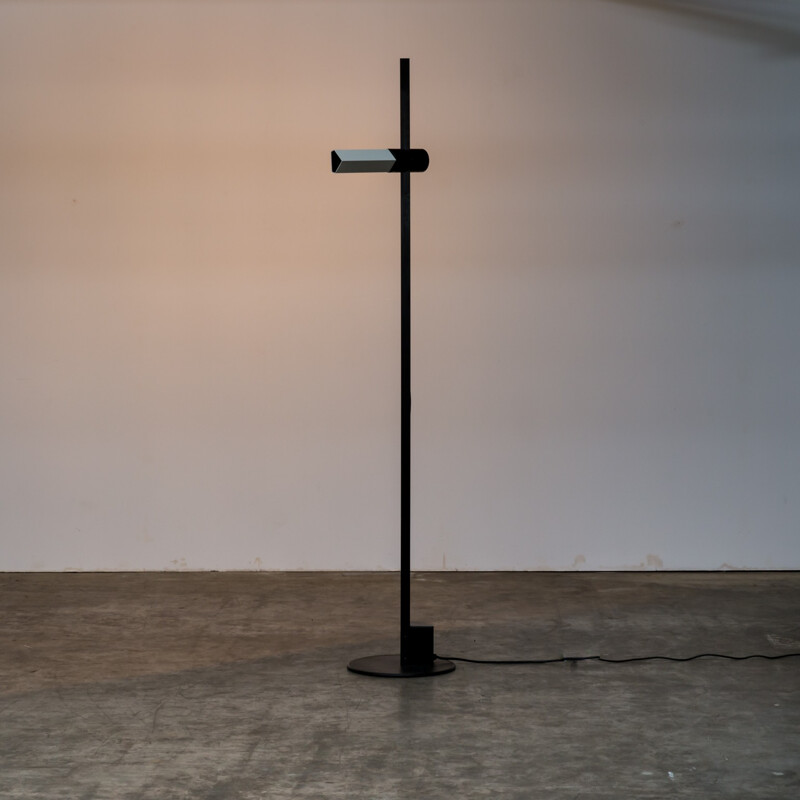 Vintage floorlamp "Caltha" by Gianfranco Frattini for Luci - 1980s