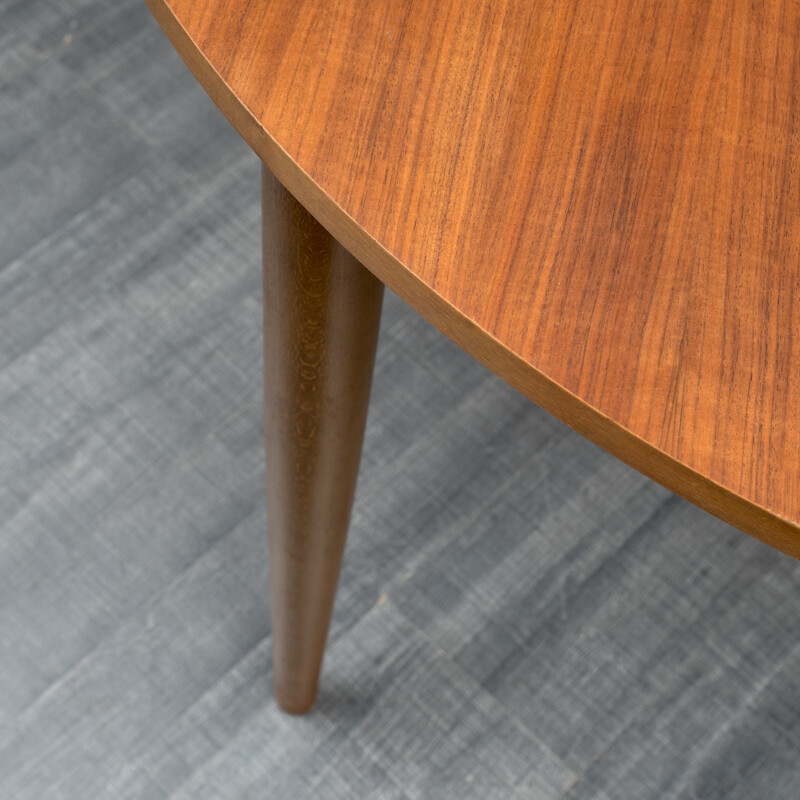 Vintage round dining table in walnut - 1960s