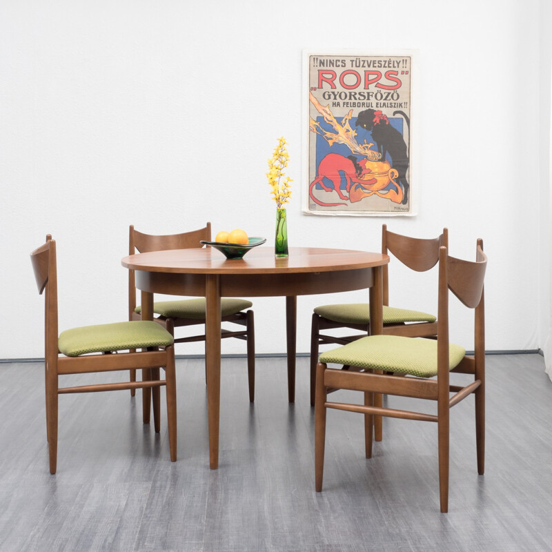 Vintage round dining table in walnut - 1960s