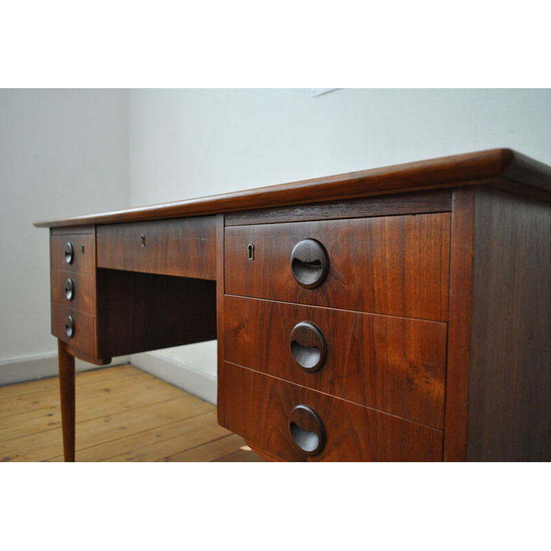 Free standing danish writing desk in teak - 1960s