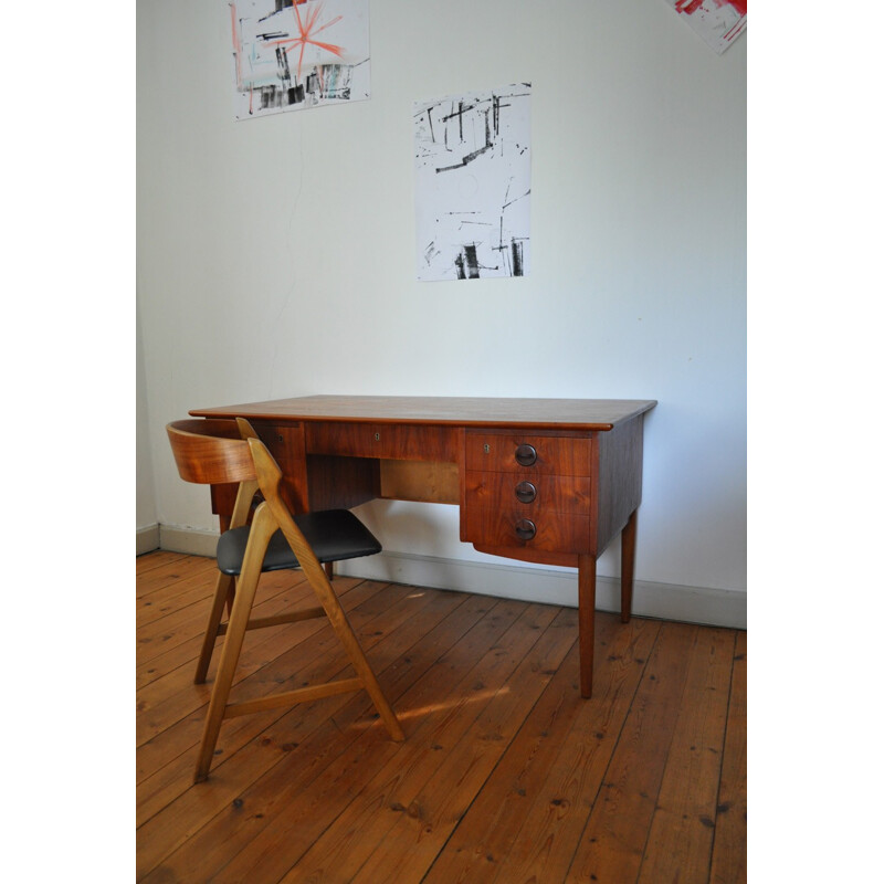 Free standing danish writing desk in teak - 1960s