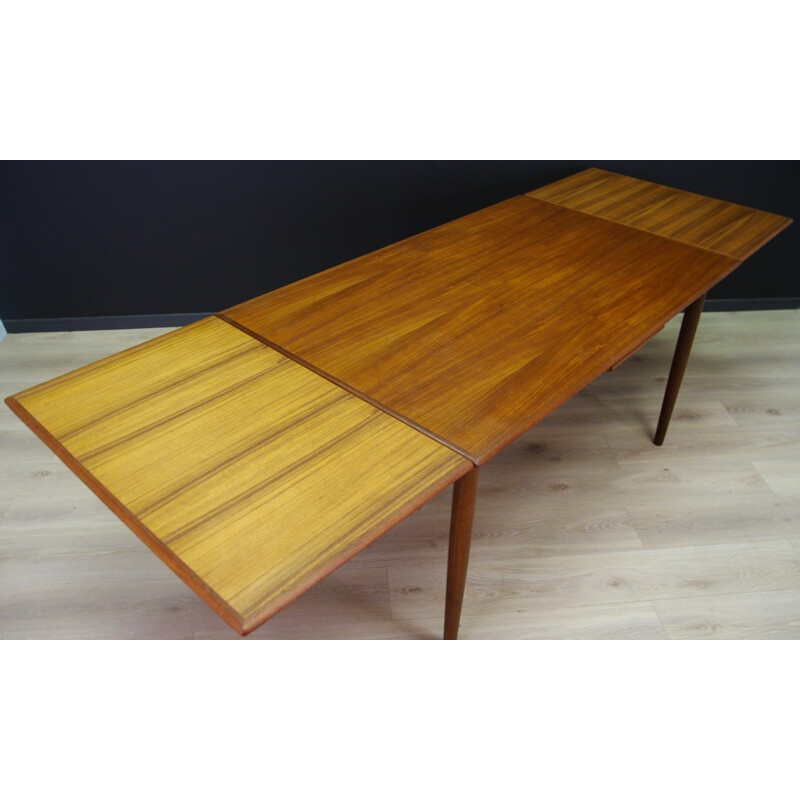 Vintage Danish dining table in teak - 1960s