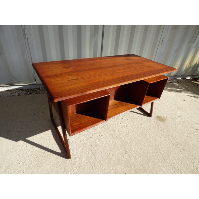 Vintage scandinavian desk in teak with compass legs - 1960s