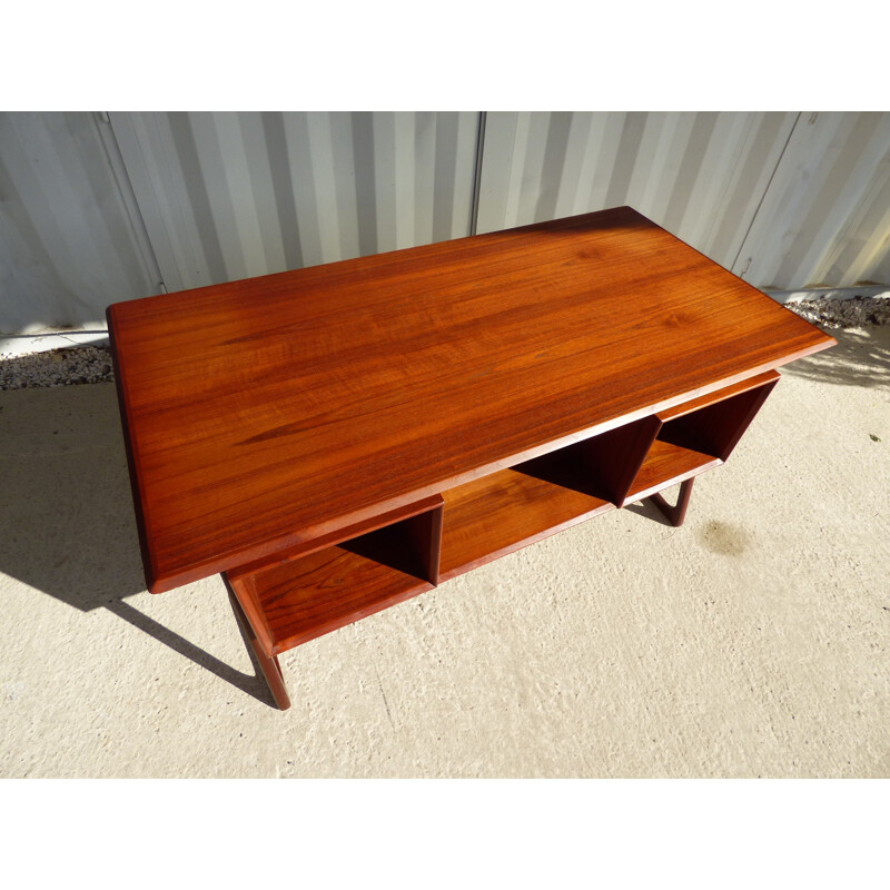 Vintage scandinavian desk in teak with compass legs - 1960s