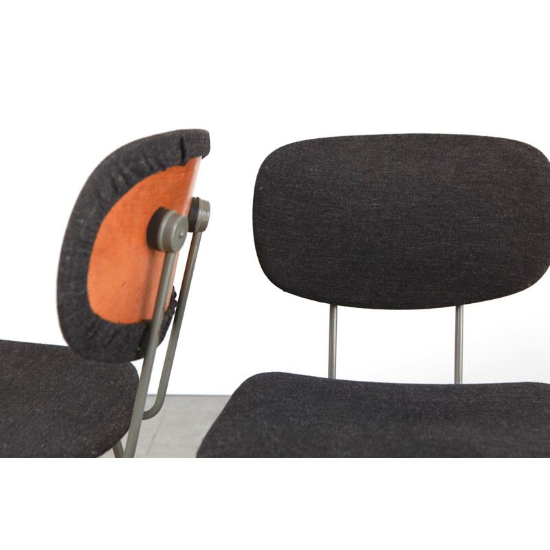Paire de chaises vintage noires - 1950