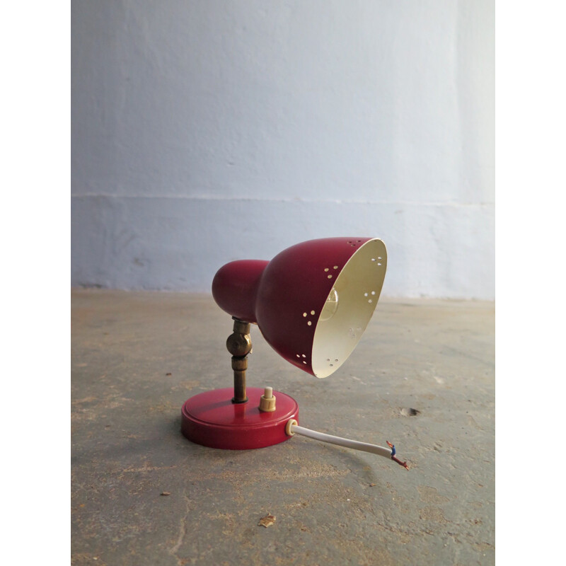 Vintage red meatl wall lamp with brass arm - 1950s