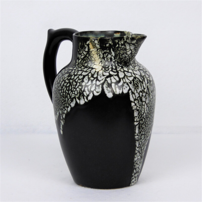 Vase noir et blanc en céramique de Léon Pointu - 1930
