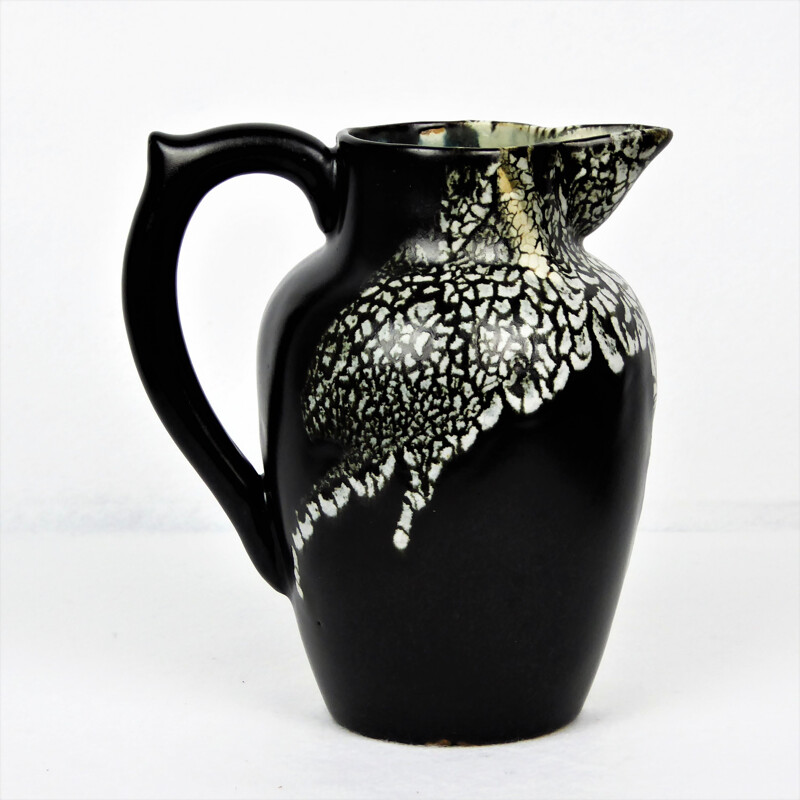 Vase noir et blanc en céramique de Léon Pointu - 1930