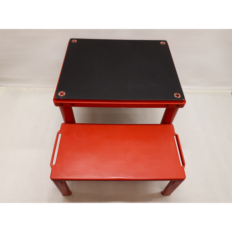 Table "Kartell 5300-5340" with bench by Masayuki Matsukaze for Centrokappa - 1978