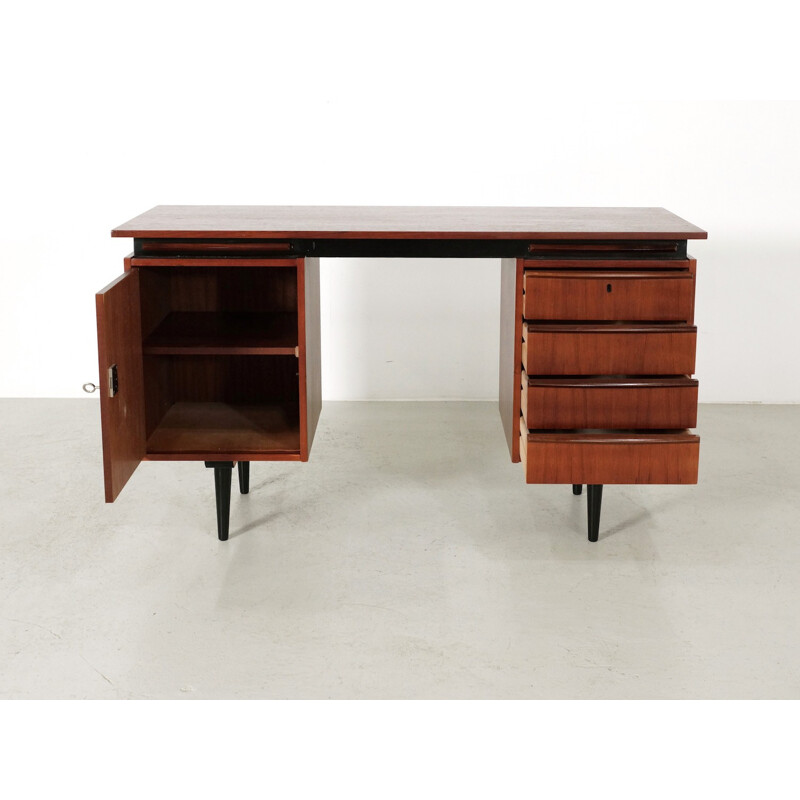 Writing Desk in teak  with extendable pull out shelves - 1960s 