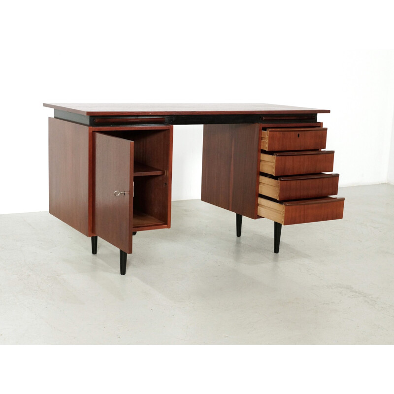 Writing Desk in teak  with extendable pull out shelves - 1960s 