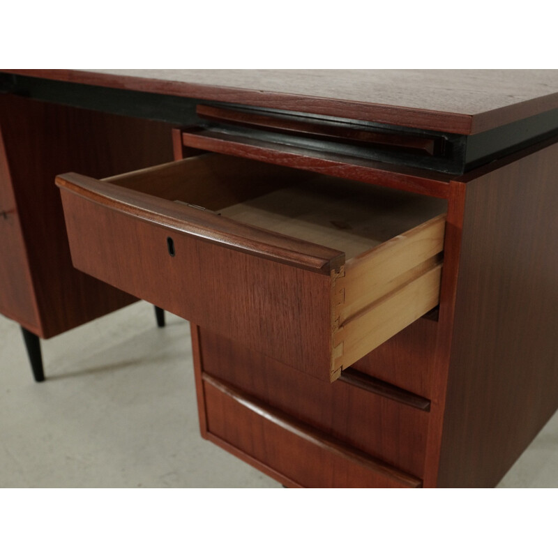 Writing Desk in teak  with extendable pull out shelves - 1960s 