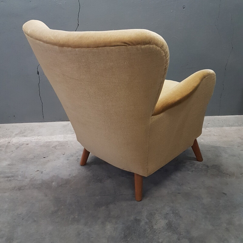 Fauteuil de club en velours avec ottoman par Artifort - 1950