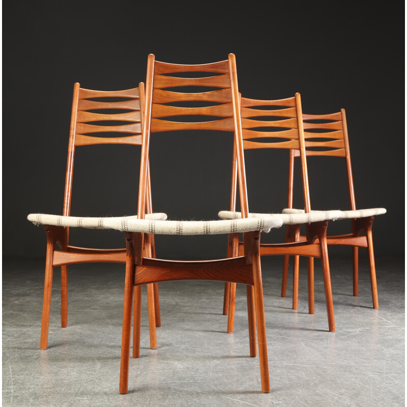 Suite de 4 chaises à repas en teck par Niels Moller pour Bolting Stolefabrik - 1960