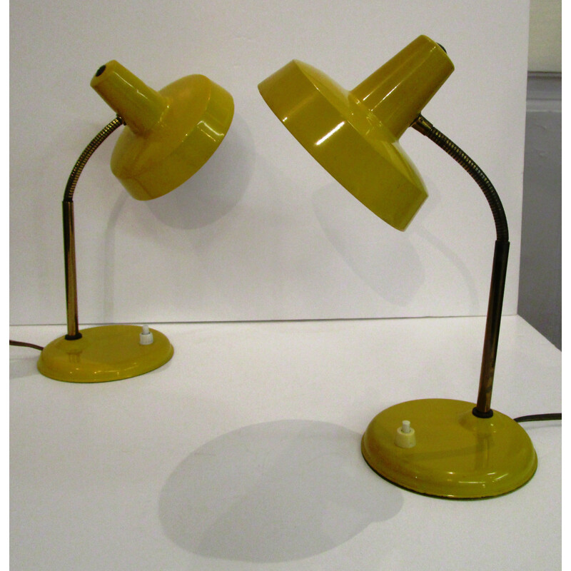 Set of 2 vintage table lamps in yellow metal - 1950s