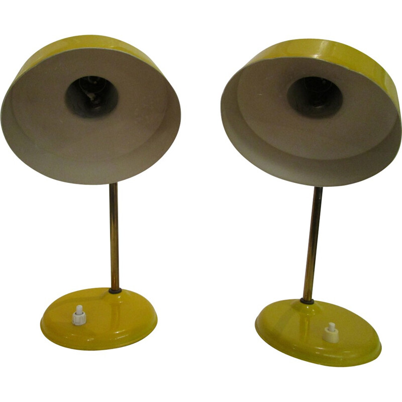 Suite de Deux lampes vintage en métal jaune - 1950