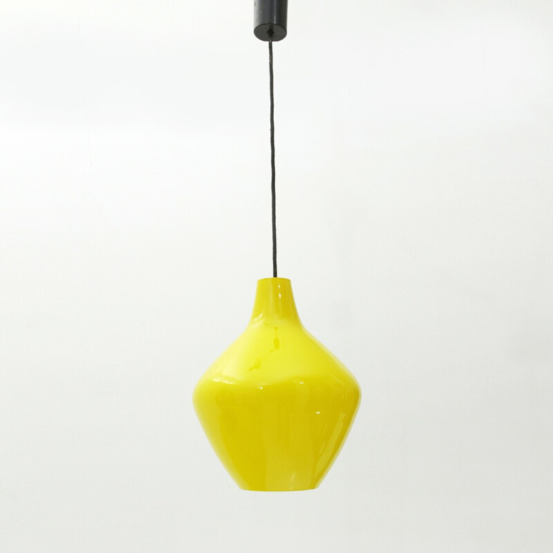 italian yellow pendant lamp in  glass - 1960s