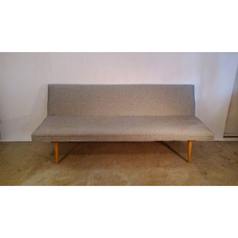 Vintage sofa by Miroslav Navrátil, Czechoslovakia - 1960s