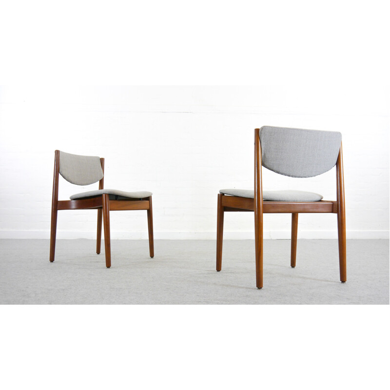 Pair of vintage Model 197 Chairs by Finn Juhl - 1960s