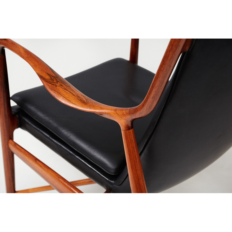 Vintage FJ-45 armchair in rosewood and leather by Finn Juhl - 1960s