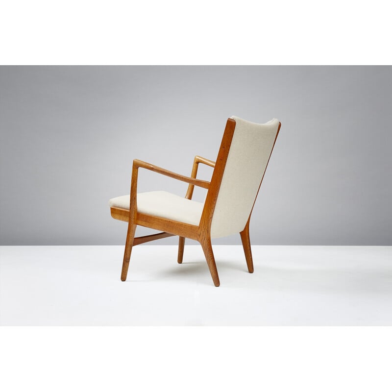 Vintage AP-16 armchair by Hans Wegner in oak - 1950s
